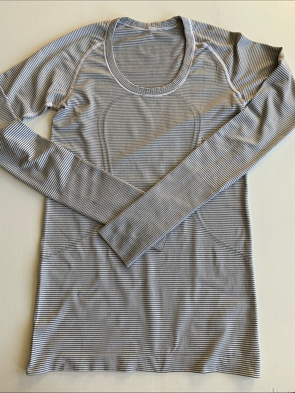 Lululemon Striped Long-Sleeve Women's Top — Black & White Small